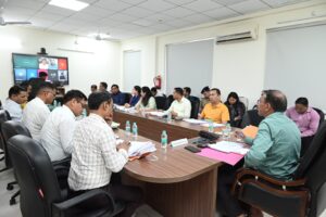 अपर आयुक्त की अध्यक्षता में हुई लैंड फ्रॉड समन्वय समिति की बैठकगढ़वाल मंडल के 07 जिलों में लैंड फ्रॉड के दर्ज 58 मामलों में से 08 का मौके पर निस्तारणलैंड फ्रॉड मामलों को गंभीरता से ले अधिकारी, तेजी से करें वादों का निस्तारण : अपर आयुक्तलैंड फ्रॉड में दर्ज कुल 58 मामलों में से सबसे अधिक 45 मामले देहरादून जिले से संबंधित